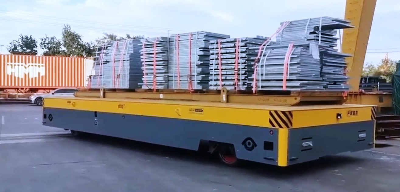 江蘇客戶使用100噸無軌平車客戶現(xiàn)場